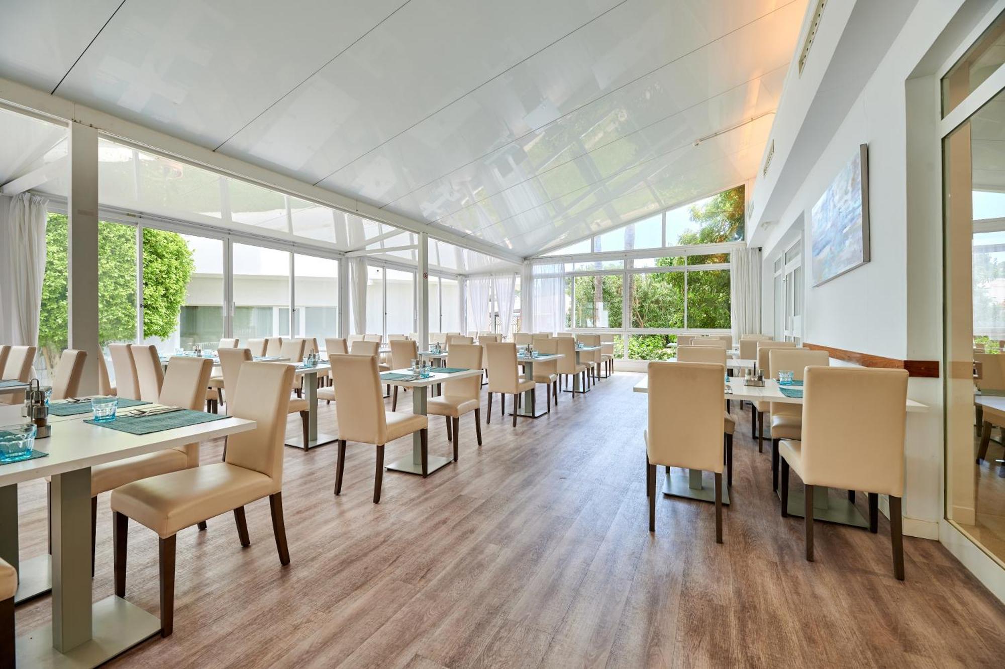 Aluasun Continental Park & Hotel apartamentowy 4*